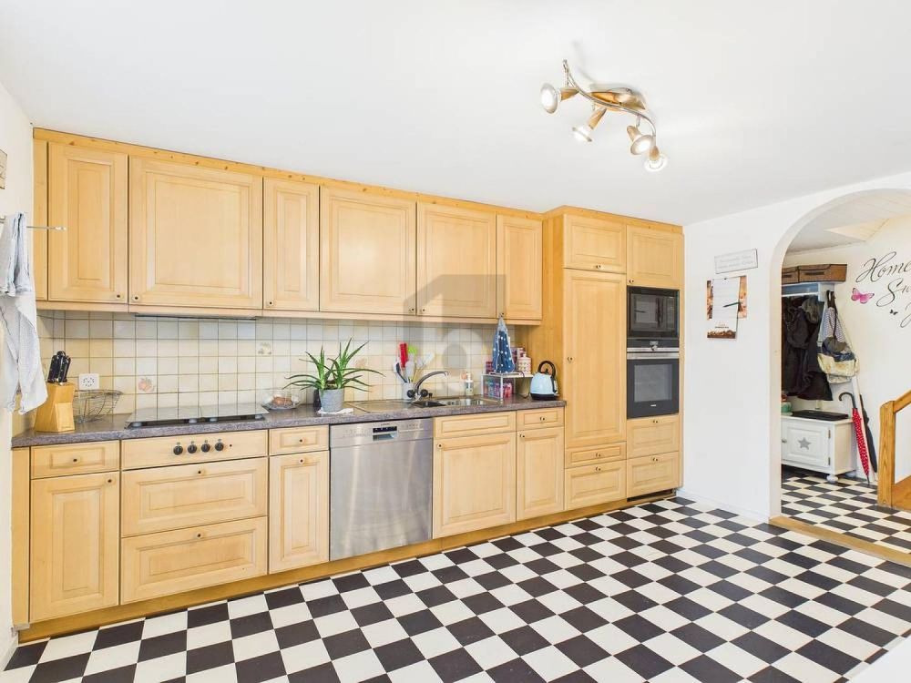 KERNSANIERT - RUHEPOL AN WALDRAND - Bild 4