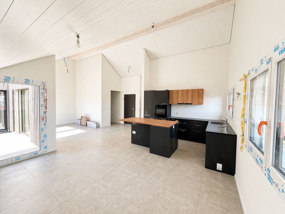 Prächtiges 4.5-Zimmer-Attikapartment mit Seeblick bis zum Horizont -  Bild 2