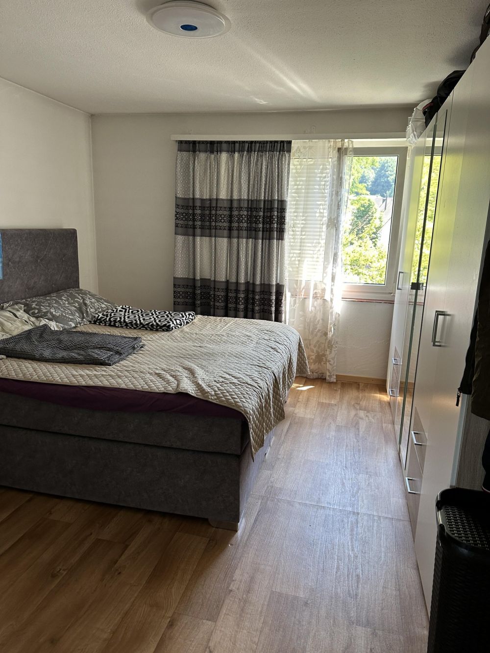 Befristet bis 31.03.2027/ 3.0 Zimmerwohnung in Bachenbülach -  Bild 6