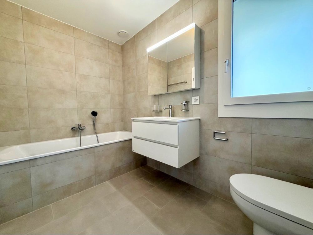 Neue Wohnung mit Elternschlafzimmer - Minergie - tempImagelhPXnj.heic
