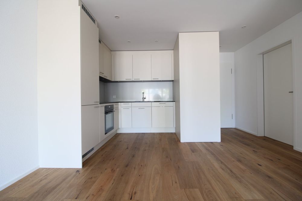 Moderne 2.5 Zimmer-Neubauwohnung mit grossem Sitzplatz in Wängi -  Bild 2