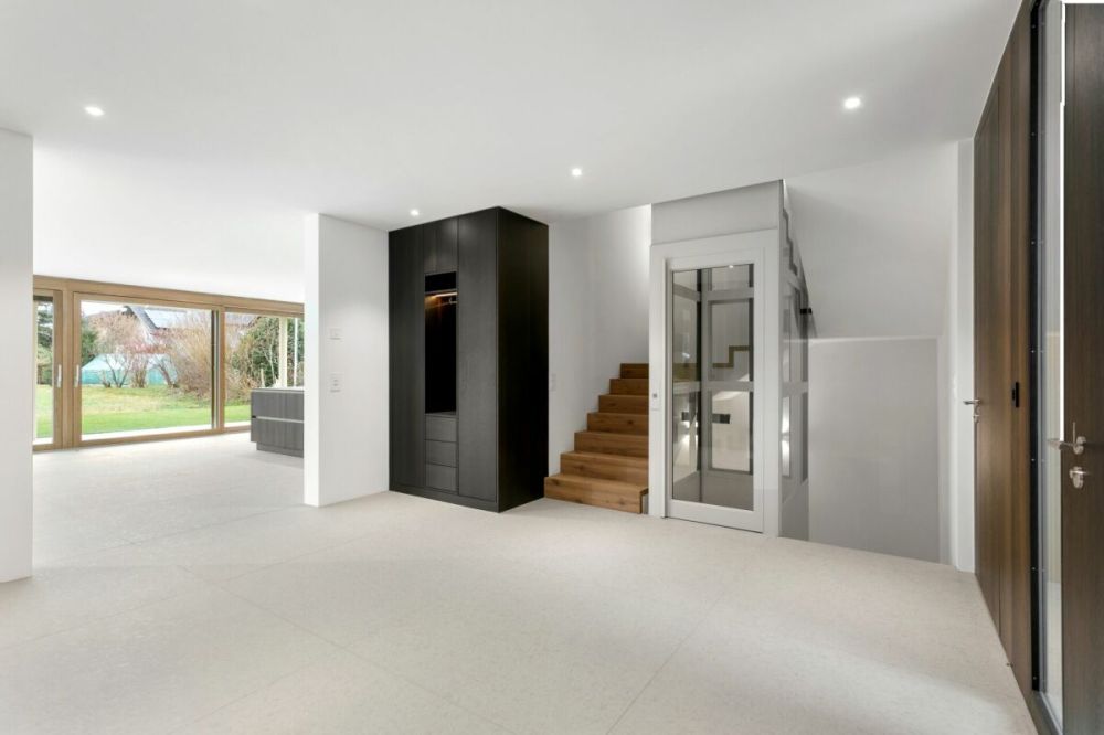 Exklusive Neubau-Villa mit Dachterrasse, Lift und luxuriösem Indoor-Outdoor-Living - Bild 6