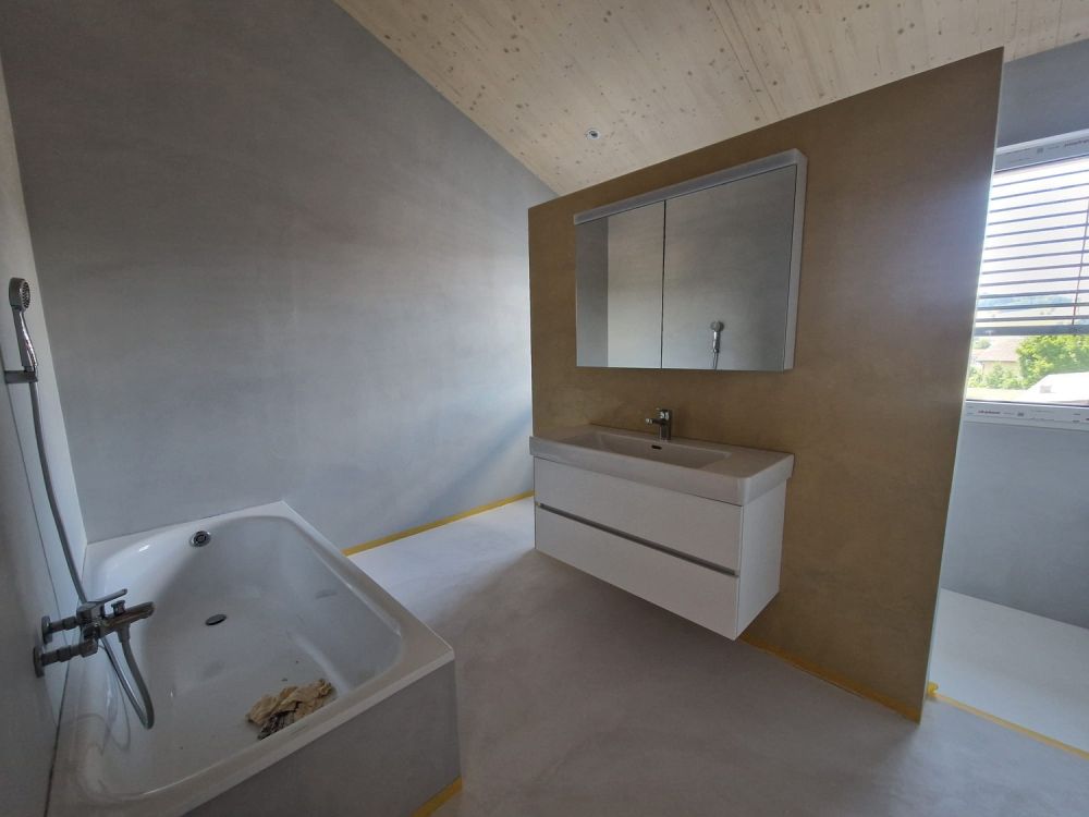 Neubezug – Exklusive 4½-Zimmer-Maisonettewohnung im Zweifamilienhaus -  Bild 4