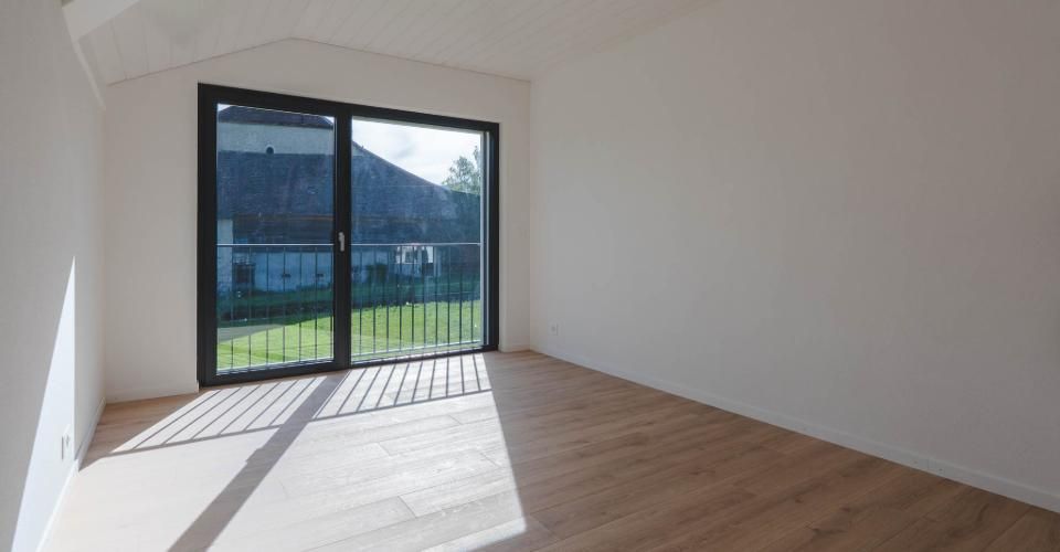Maison mitoyenne avec 4 chambres, magnifique vue sur les champs et les Alpes - Maison contiguë 5.5 pièces - image - 9