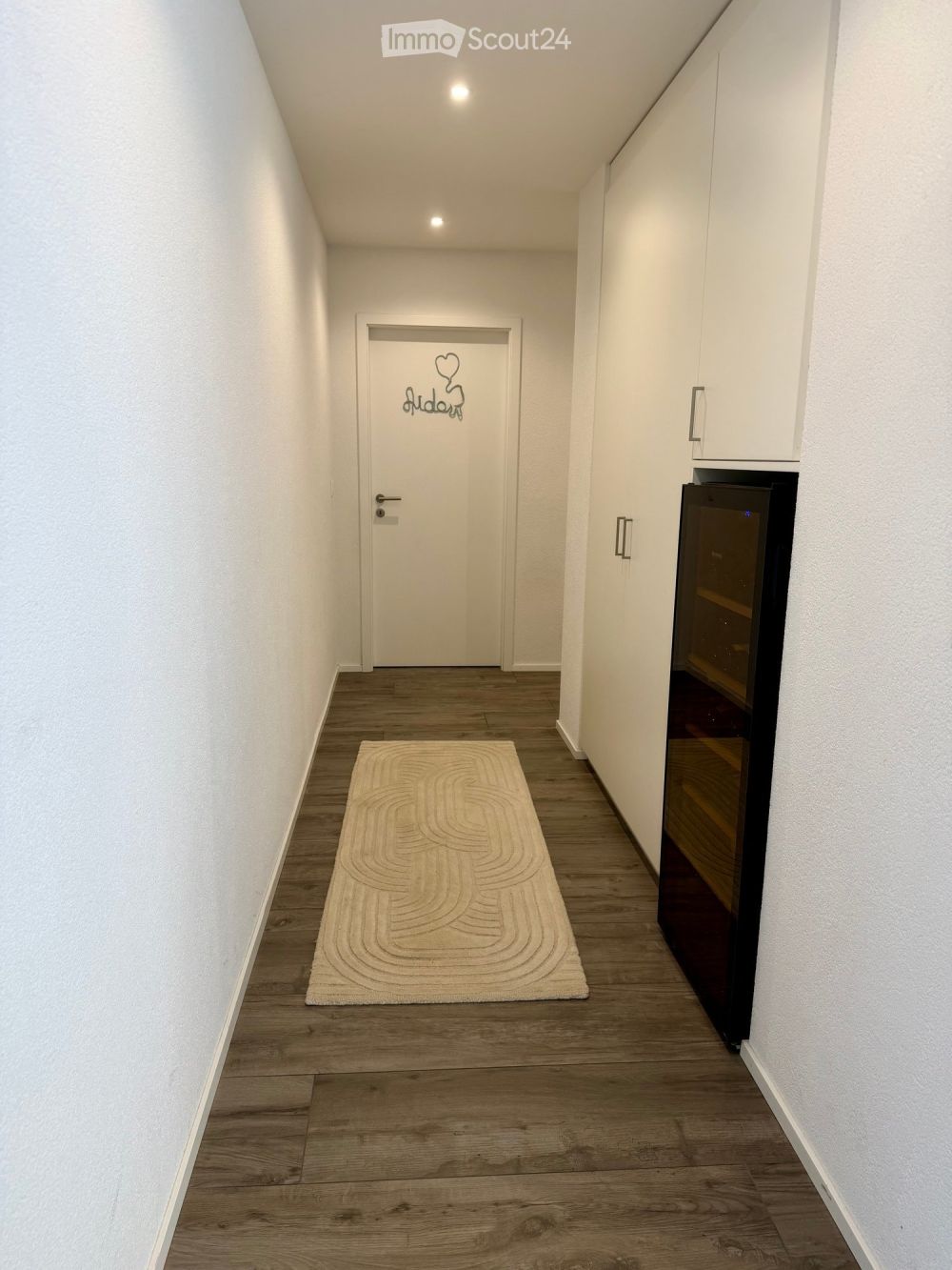 REMAUFENS – ÉLÉGANT 4,5 PIÈCES DE 113 M² AVEC TERRASSE DE 27 M² & PARKING PRIVÉ -  Bild 4