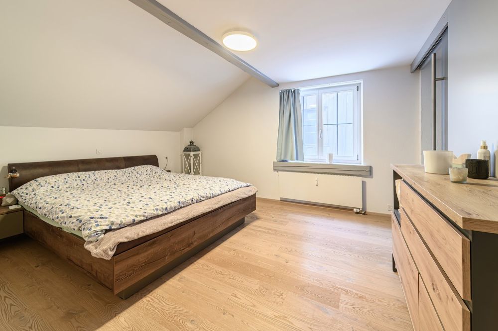 Liebhaberobjekt mit Renditepotenzial an ruhiger und zentraler Lage in Dietlikon - Bild 11