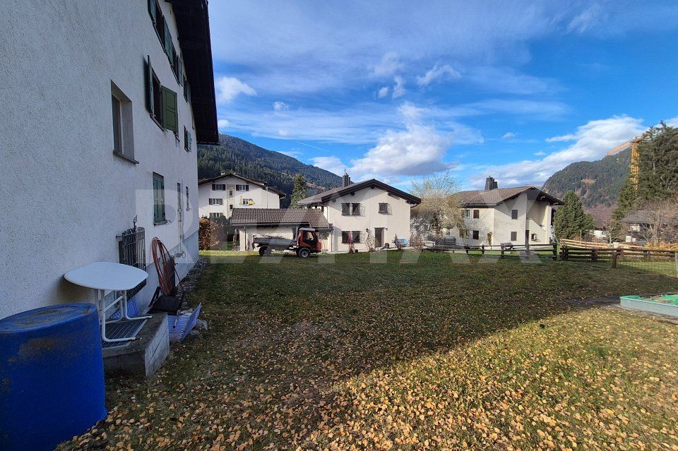 Mehrfamilienhaus mit Umschwung - Bild 6