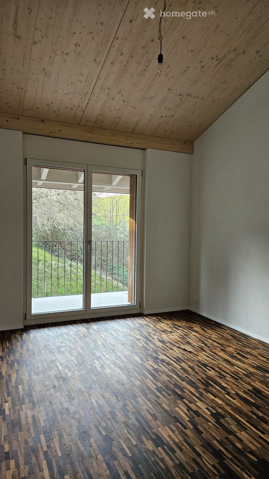 .5 Zimmer Maisonette Wohnung im DEFH mit Balkon und Garten -  Bild 3