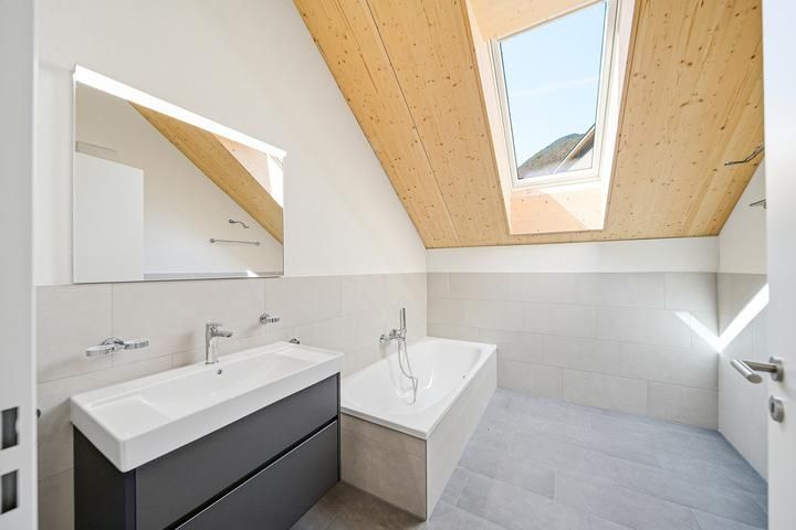 APPARTEMENT NEUF SOUS LES TOITS AVEC VUE PANORAMIQUE SUR LES ALPES - Attique 3.5 pièces - image - 6
