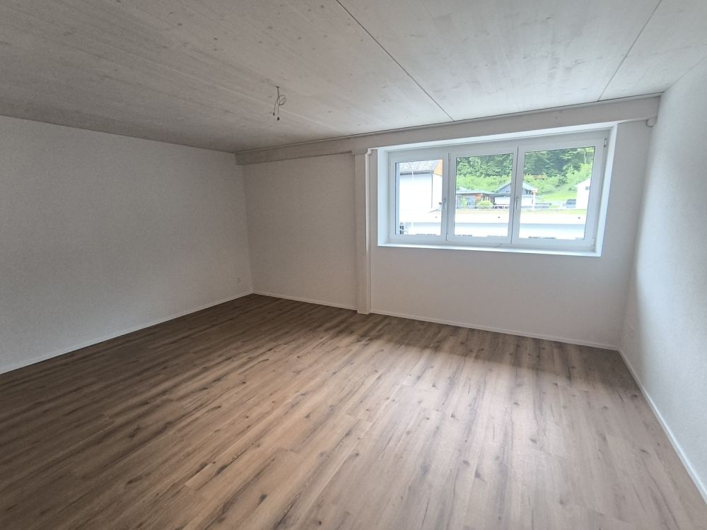 Grosszügige 3.5-Zimmer-Wohnung im Neubau mit Reduit - 103m² -  Bild 3