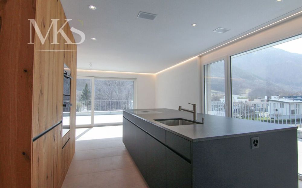 Wohnen mit Weitblick - grosszügige und gemütliche 4.5-Zimmer-Attikawohnung - Grosse Kochinsel