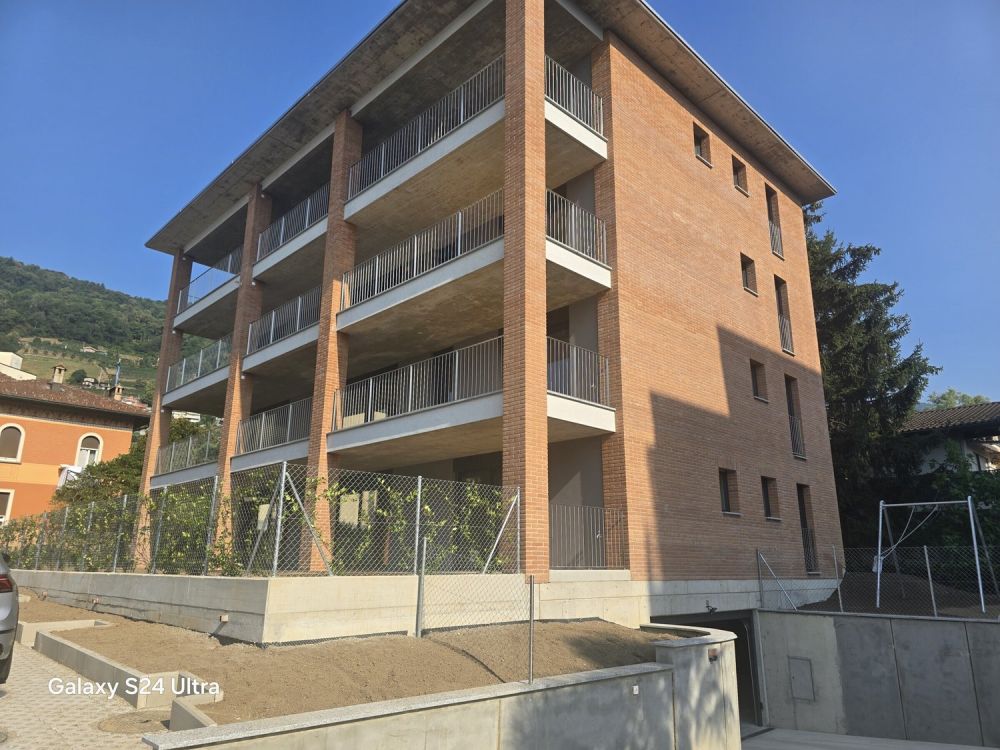 BELLISSIMO E NUOVO 3.5 LOCALI CON GRANDE TERRAZZA AD AGNO -  Bild 9