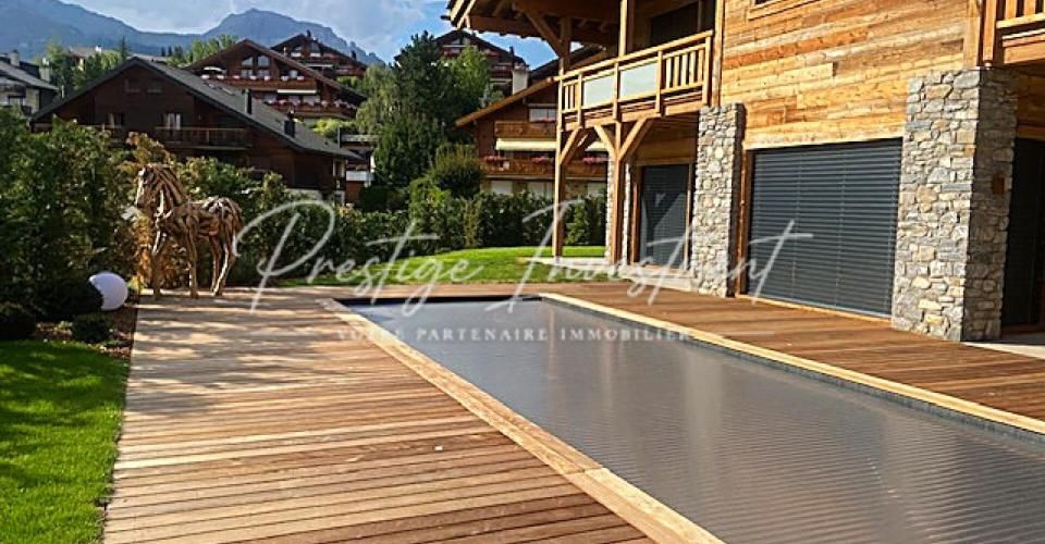Magnifique Chalet Prestige: le golf en voisin, les Alpes en horizon. - Chalet - image - 1