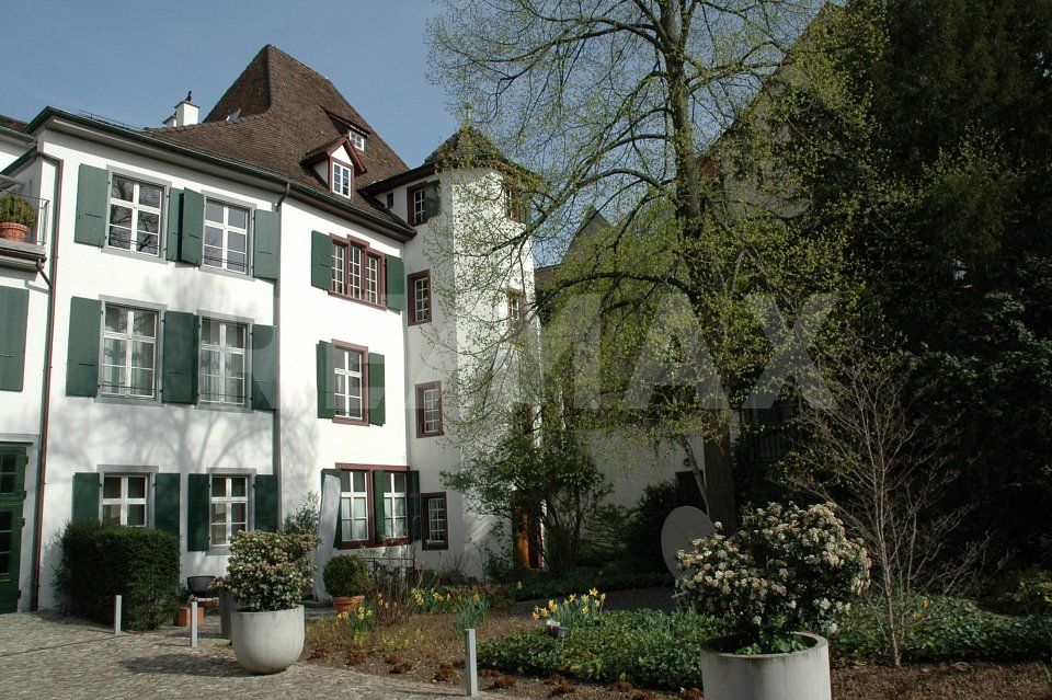 Historische Dachwohnung an bester Lage  attraktive Investitionsmöglichkeit -  Bild 10