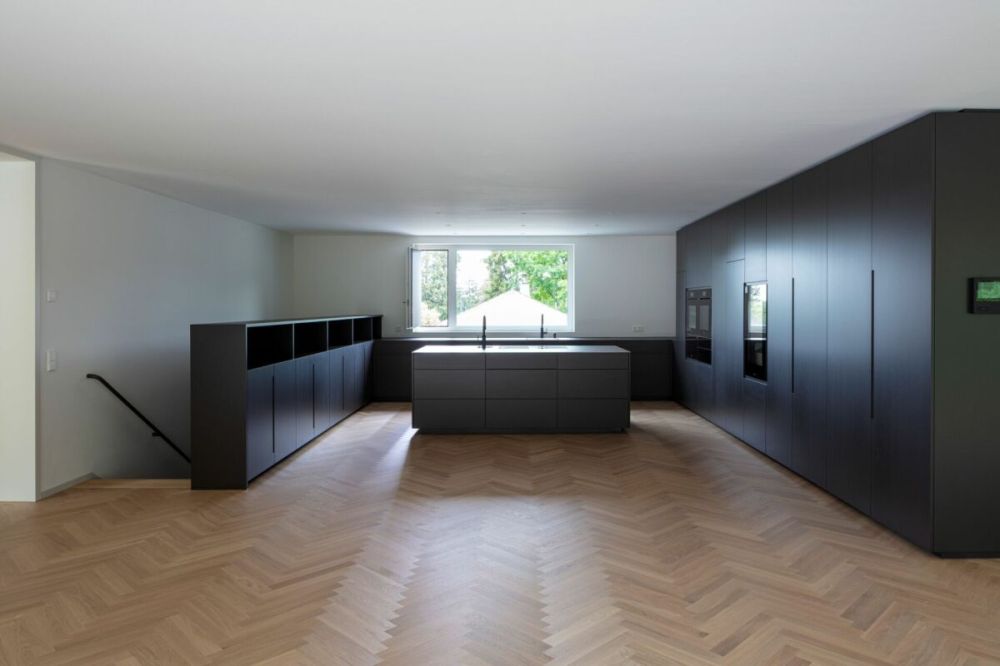 Maisonette-Gartenwohnung mit Pool in Riehen --- Duplex garden flat with a pool in Riehen -  Bild 8