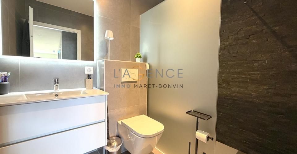 APPARTEMENT DE 4,5 PCES AVEC GRANDE TERRASSE DE 21 M2 - Appartement 4.5 pièces - image - 8