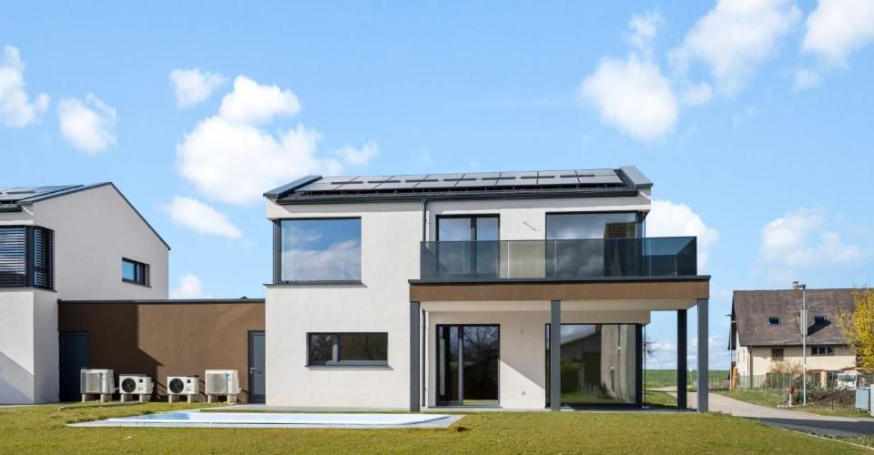 2 Magnifiques villas individuelles avec jardin et piscine - Villa 5.5 pièces - image - 1