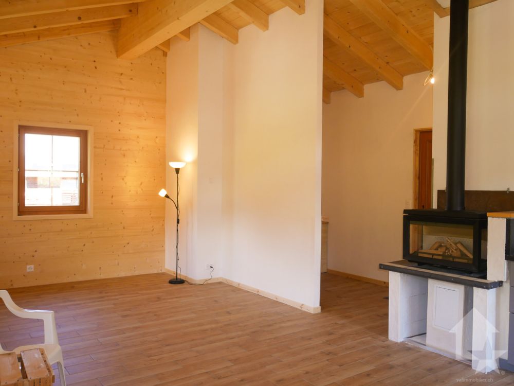 Superbe chalet neuf à Liddes ! Ensoleillement top et belle vue ! - Salon