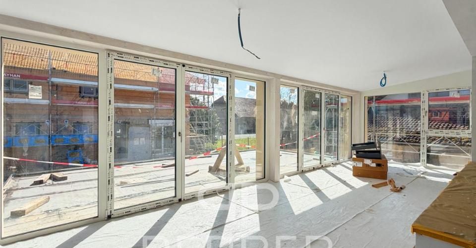 Villa intégralement rénovée – Vaste flexibilité d"usage - Maison 5.5 pièces - image - 3