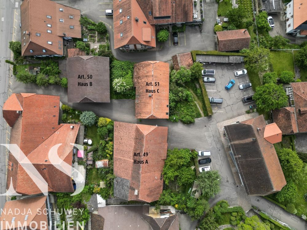 Neues Wohnen im alten Dorfkern - 3.5 Zimmer Wohnung 1. OG - Bild 3