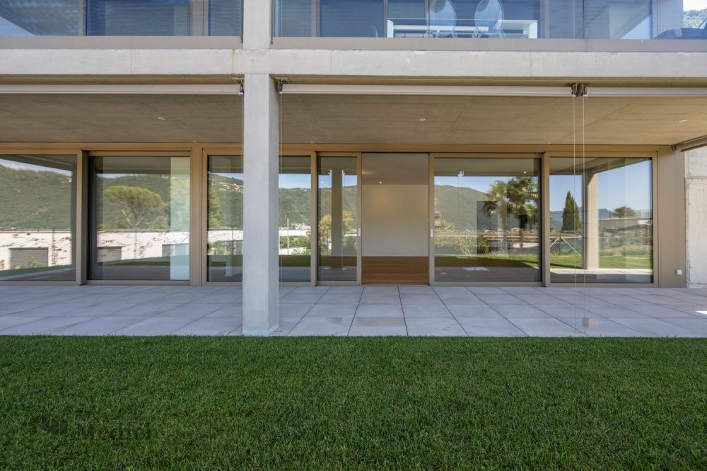 MODERNO ED ELEGANTE APPARTAMENTO VISTA LAGO -  Bild 10