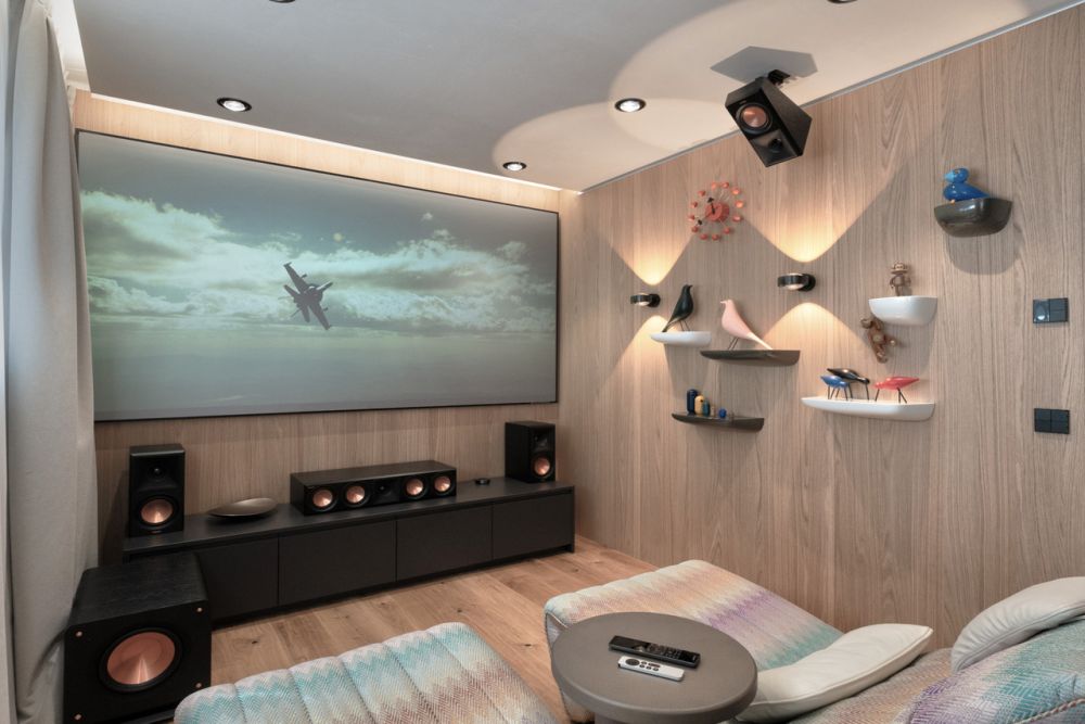 Modern Alpine Retreat - Hospitality Suite  / Hospitality Suite  / Suite Hospitality