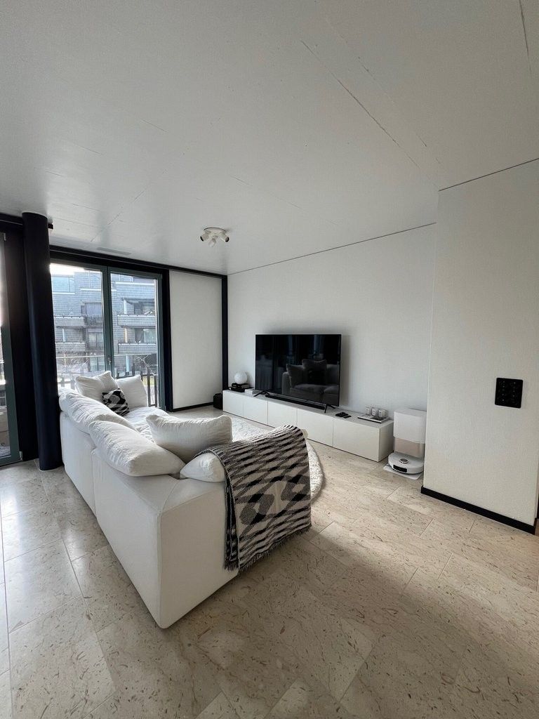 Moderne 4.5-Zimmer-Wohnung - stilvoll wohnen in Kloten - Wohnzimmer