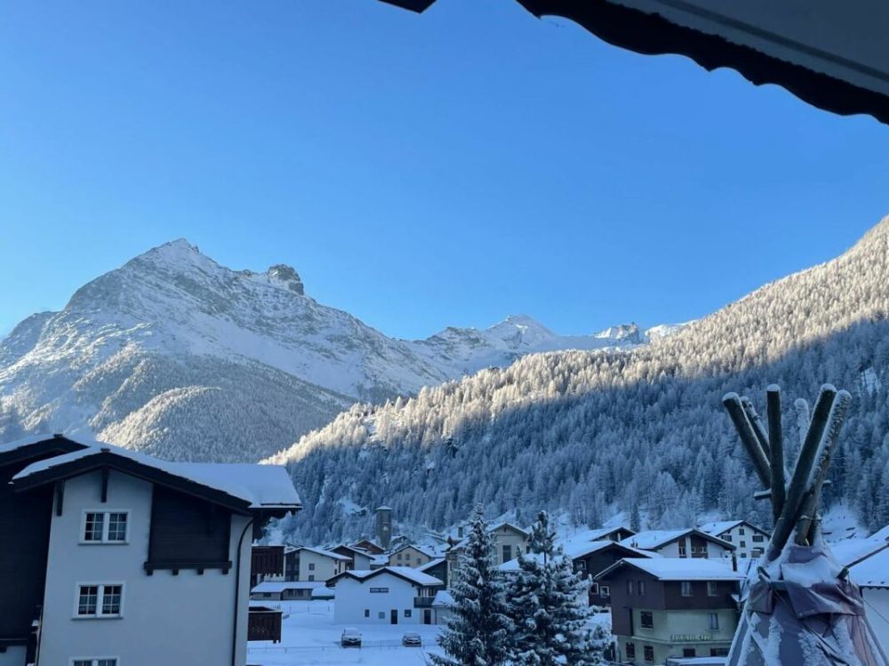 Primavera Saas-Grund neue Attikawohnung. Wellness im Haus. -  Bild 2