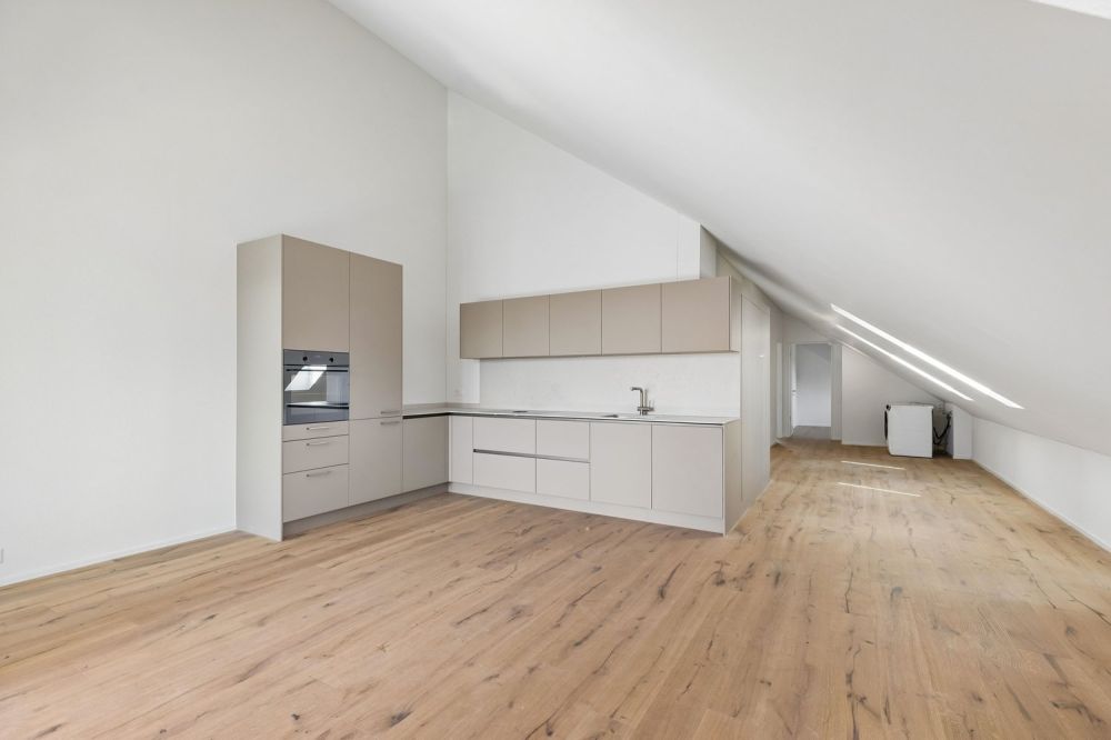 Moderne 3.5-Zimmer-Dachwohnung - lichtdurchflutet & einladend -  Bild 6