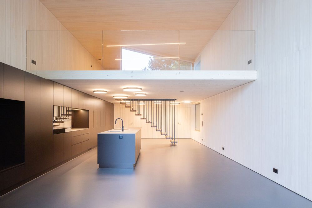 Atelierwohnung im Loft-Stil an der Seepromenade in Brunnen, SZ mieten -  Bild 1