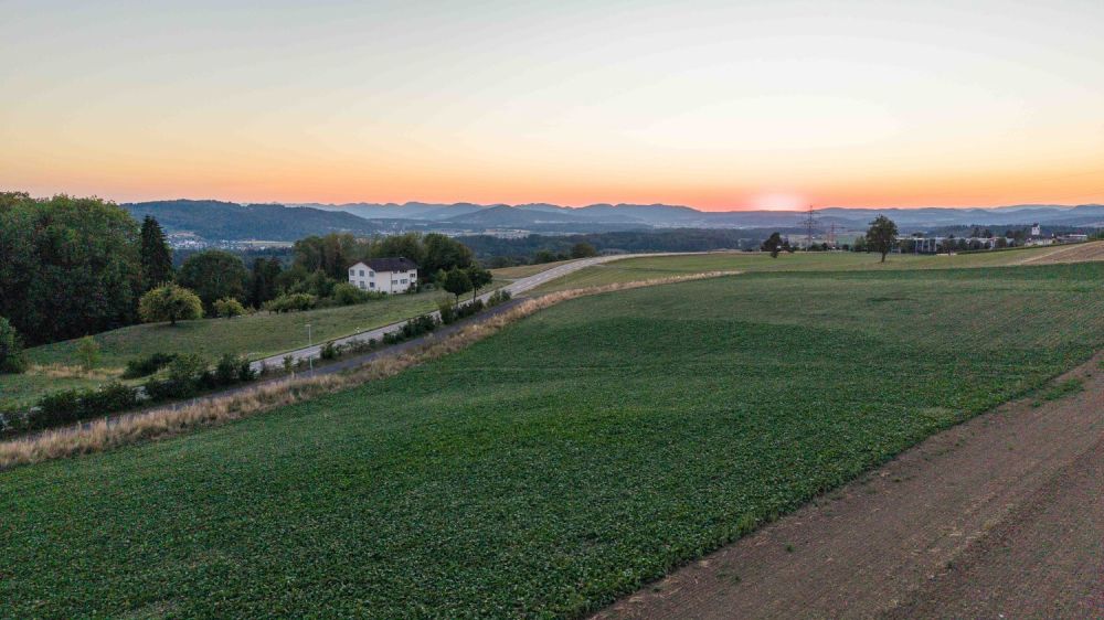 Natur. Weitsicht. Zuhause - LIORA in Remetschwil - Abendstimmung