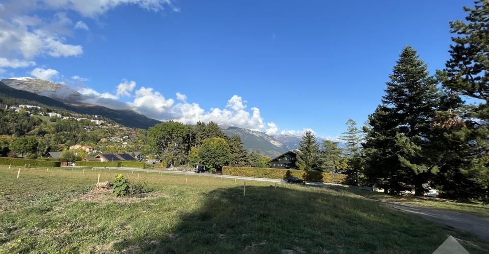 En construction, chalet traditionnel, quartier calme, vue panoramique - Chalet 4.5 pièces - image - 1