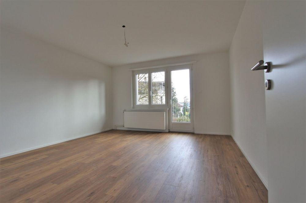 MODERNE 3.5 ZI-WOHNUNG IN NEUHAUSEN -  Bild 3