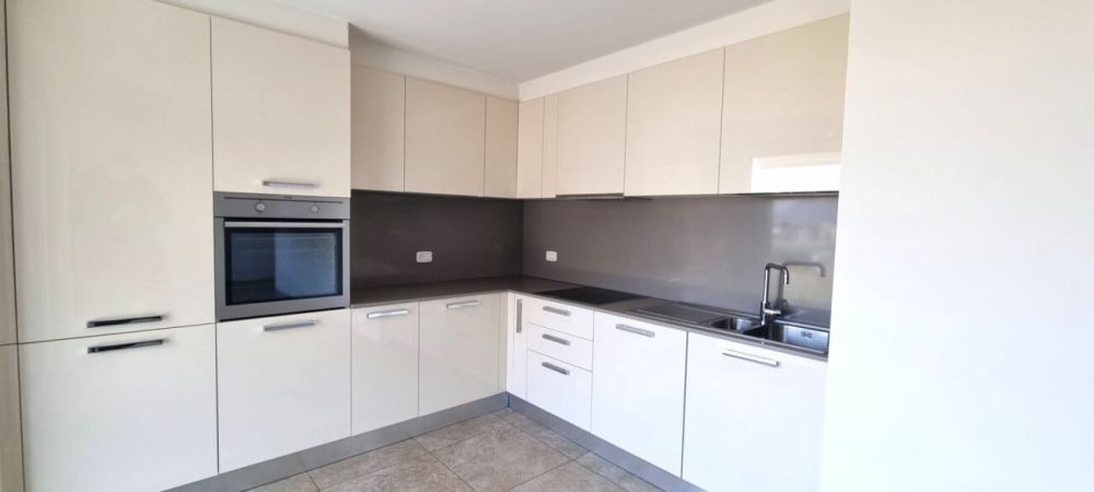 Modern und strategisch gelegene 4.5-Zimmer-Wohnung in Sant'Antonino - Perfekt für alle, die Komfort und Lebensqualität suchen - Bild 2