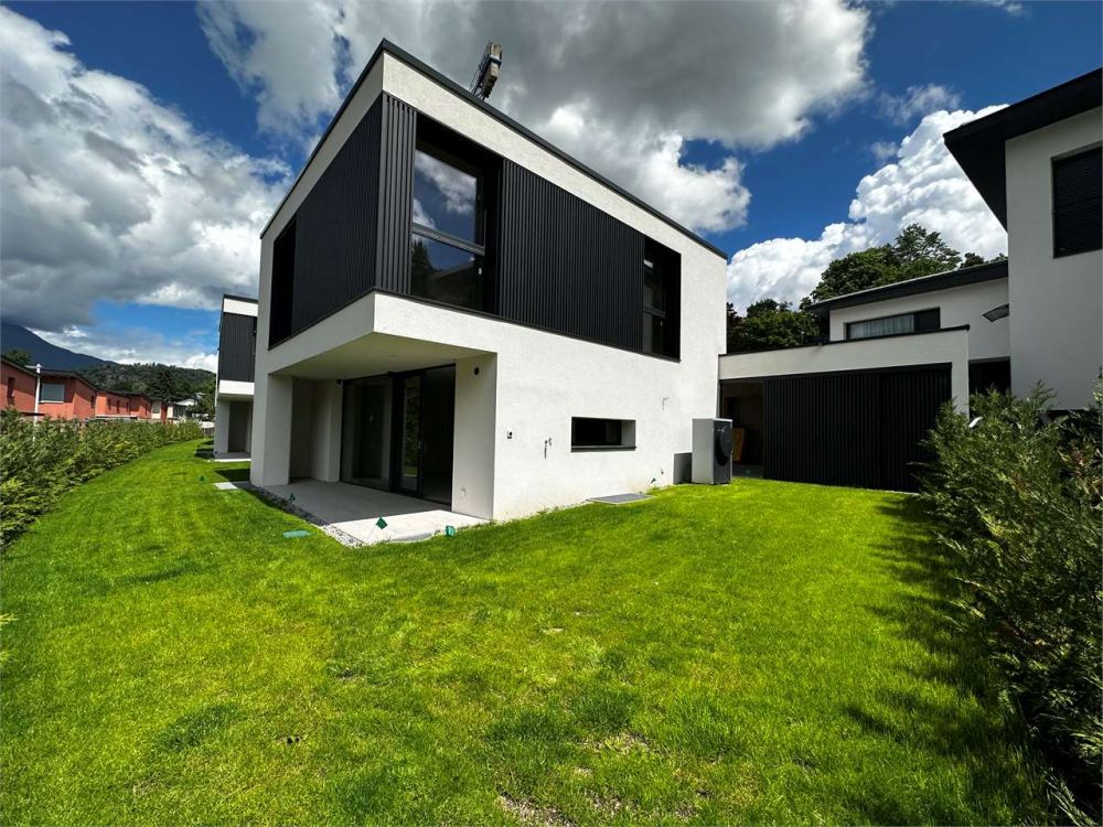 NUOVE VILLE CON GIARDINO IN ZONA RISERVATA -  Bild 1