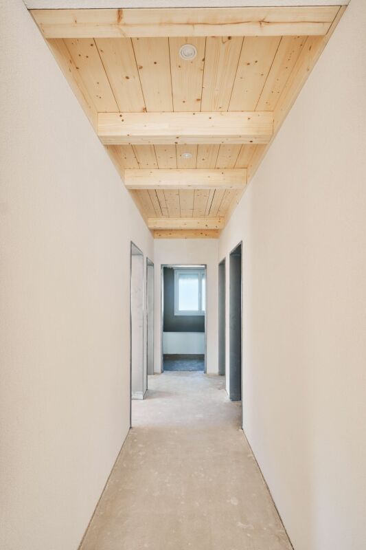 6 1/2-Zimmer-Doppeleinfamilienhaus mit nutzbarer Landfläche -  Bild 6