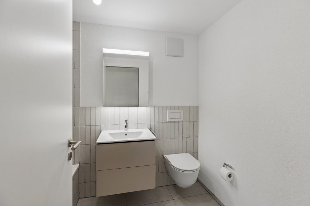 Moderne 3.5-Zimmer-Dachwohnung - lichtdurchflutet & einladend -  Bild 12