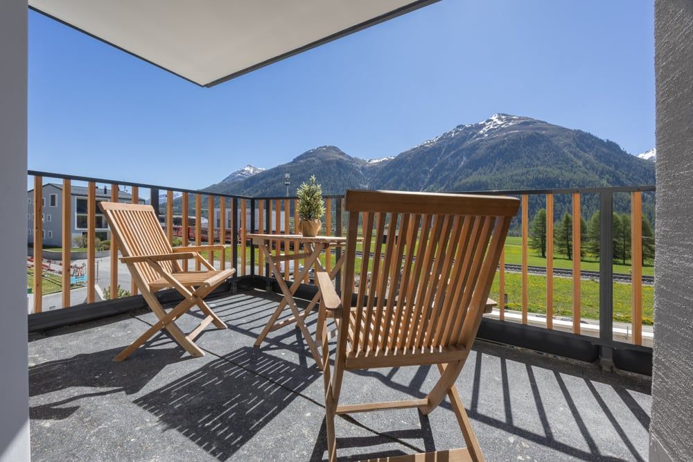 Luxuriöse 3.5-Zi-Whg mit Panoramasicht im 1. OG - Erstbezug Juli 2026 -  Bild 3