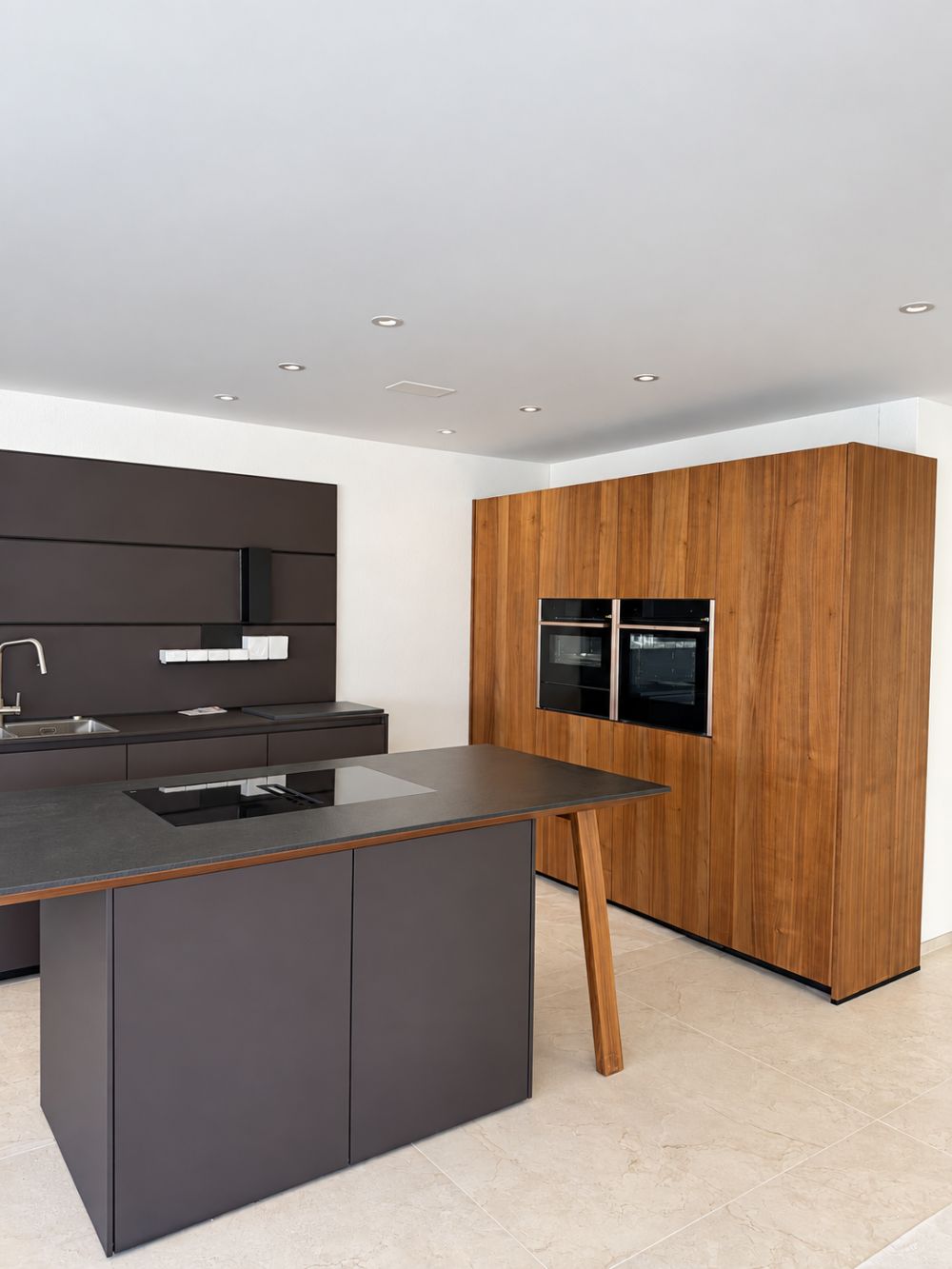 Exklusive 4.5-Zimmer-Terrassenwohnung mit Weitsicht und ultraluxuriösem Ausbau -  Bild 6