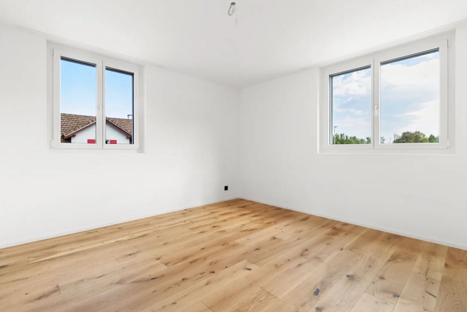 Linkes 6.5-Zimmer-Doppeleinfamilienhaus – ruhiger gelegen & zusätzliche Parkfläche -  Bild 11