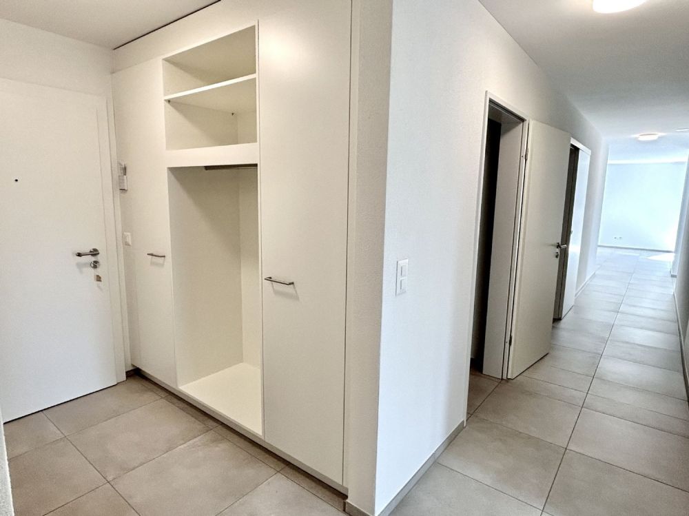 Moderne und helle 4.5-Zimmerwohnung an bester Lage nur 5 Minuten vom Bahnhof Zofingen entfernt zu vermieten! -  Bild 4