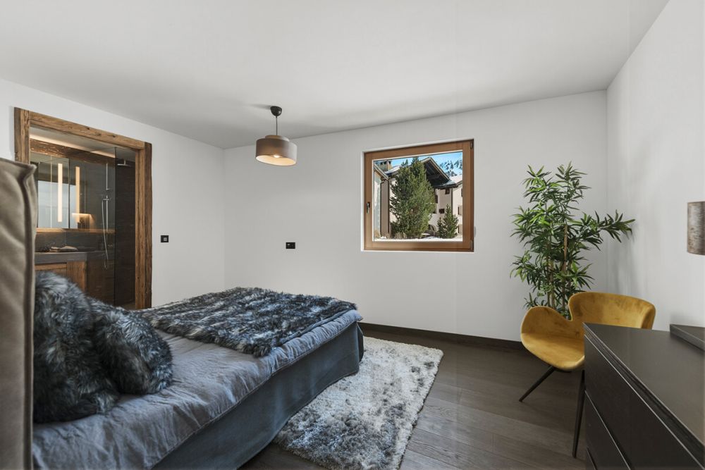 Sils-Maria: Neues Erstwohnsitz Einfamilienhaus mit Wellnessbereich und - Schlafzimmer