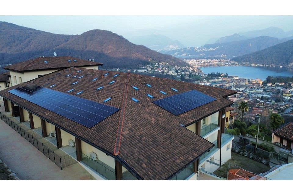 Appartamento di nuova costruzione con terrazzo panoramico (Italia) -  Bild 1
