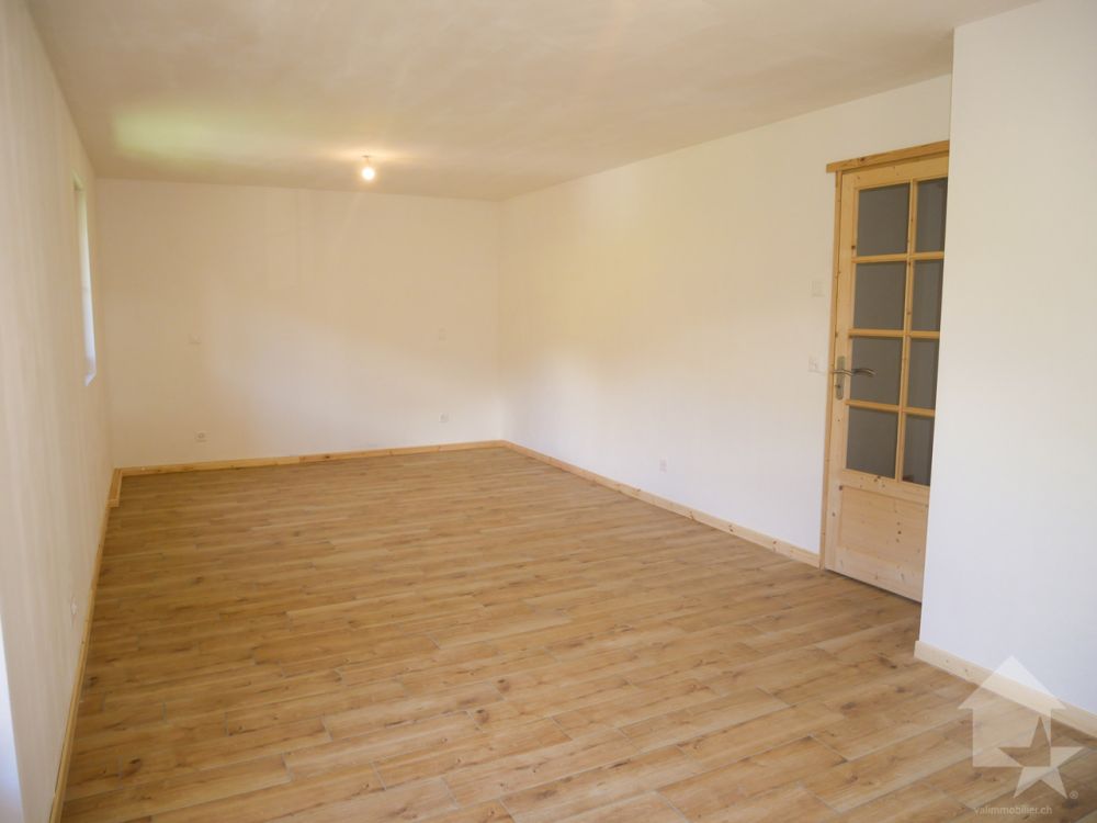 Superbe chalet neuf à Liddes ! Ensoleillement top et belle vue ! - Chambre