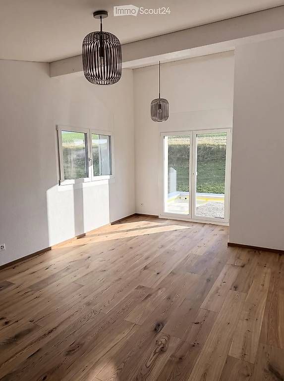 Moderne 6-Zimmer-Doppeleinfamilienhaushälfte in Giffers -  Bild 5