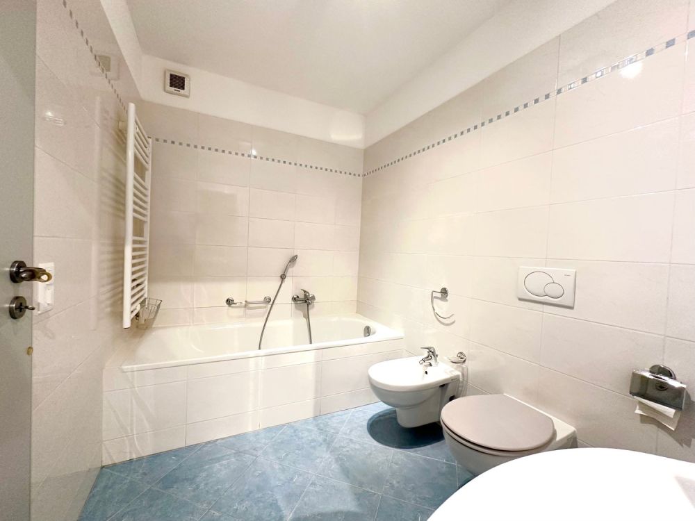 Elegante appartamento 4.5 locali con dotazioni moderne a Castel San Pietro - Image 5