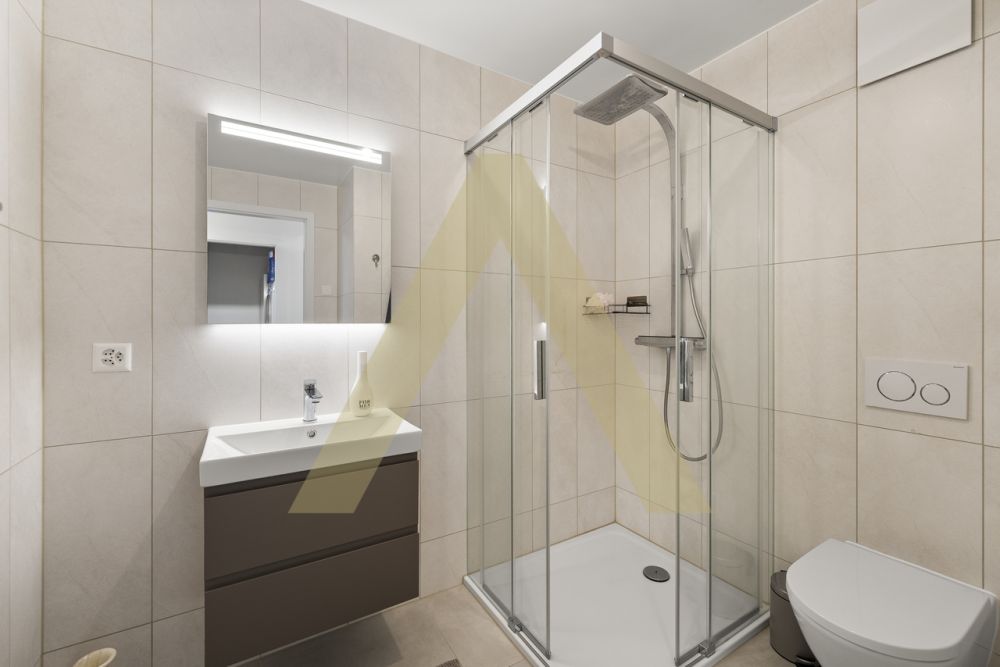 Helles Wohnung mit eleganter Ausstattung -  Bild 8