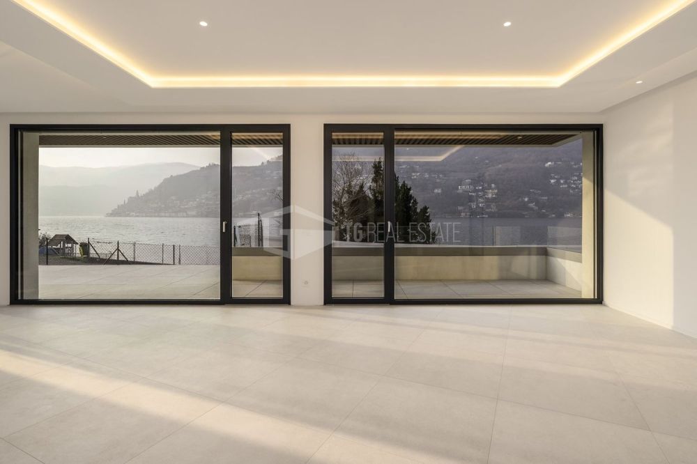 MODERNE VILLA MIT SEEBLICK -  Bild 1