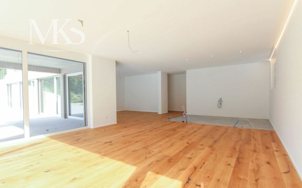 Grossflächige Neubauwohnung an ruhiger und sonniger Lage - Viel Sonne und Licht