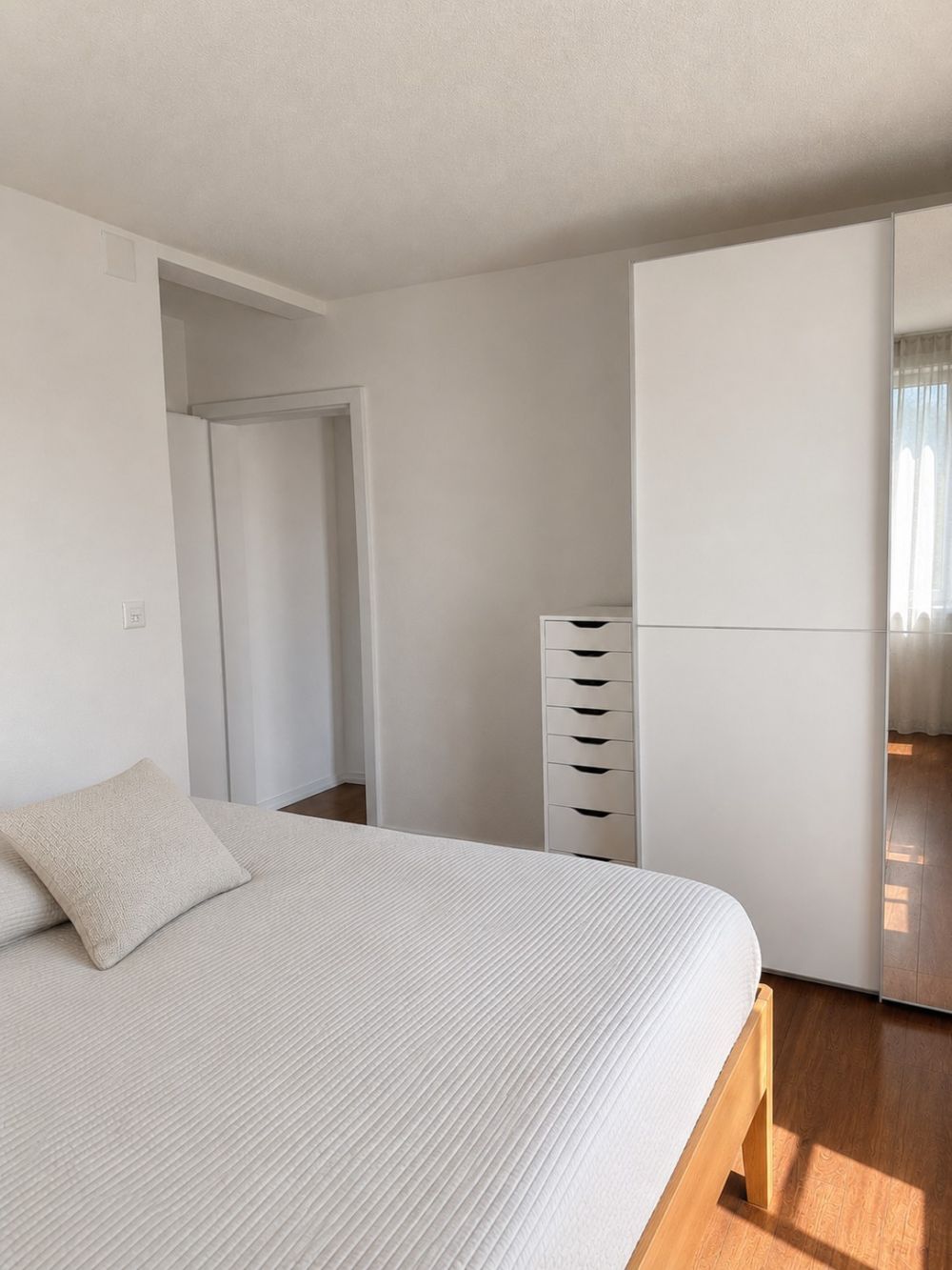 Exklusive 2.5 Zi. Wohnung zu vermieten -  Bild 7